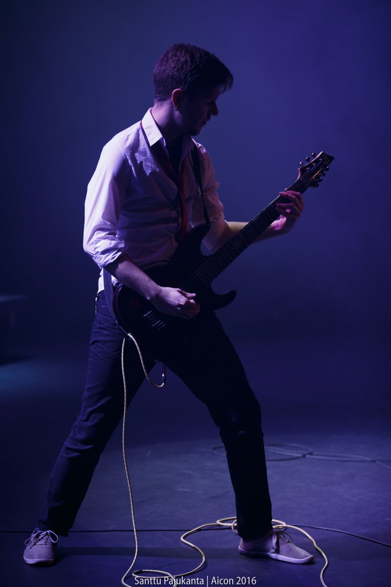 AICN0082