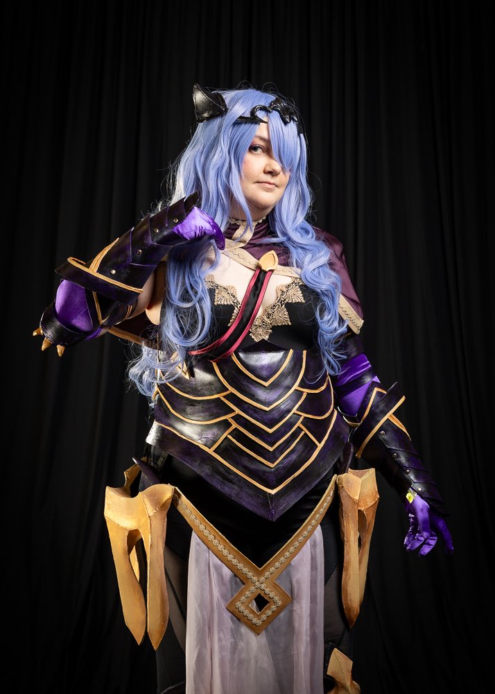 17_desucon2026_hallcosplay_emmijokilahti_04