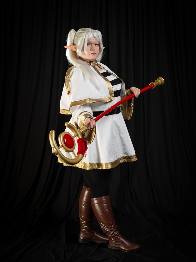 20_desucon2026_hallcosplay_emmijokilahti_01