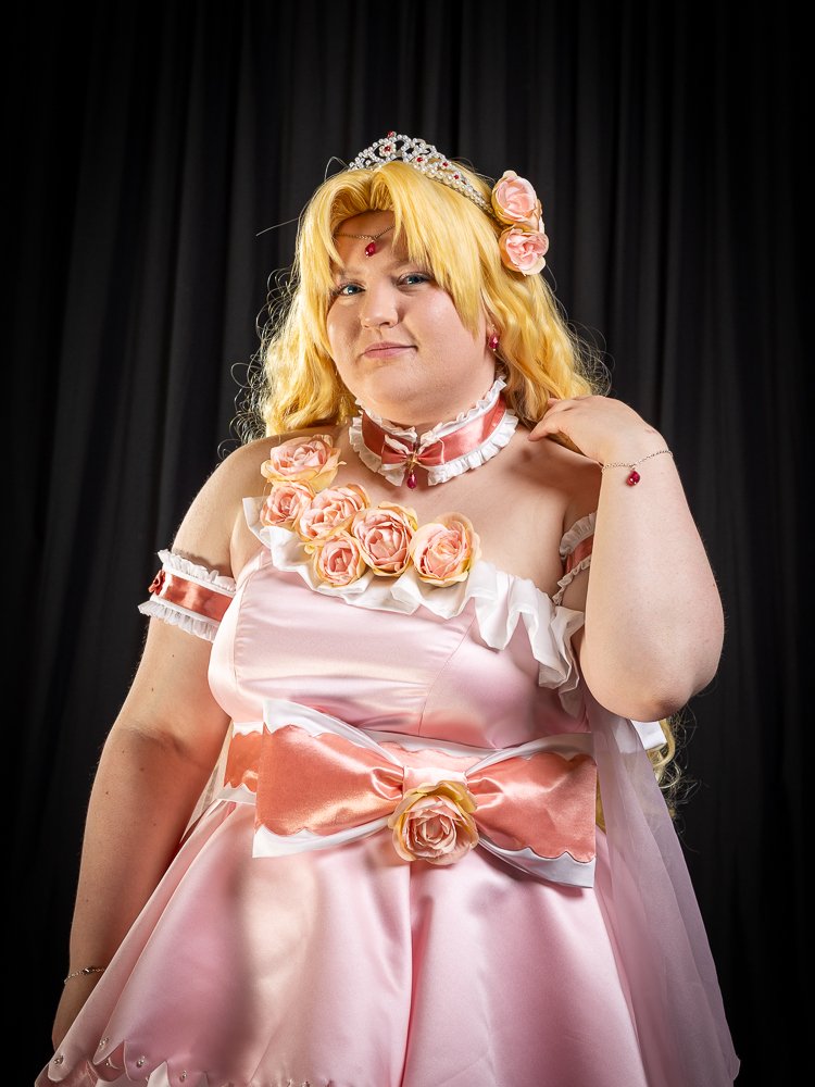 23_desucon2026_hallcosplay_emmijokilahti_04