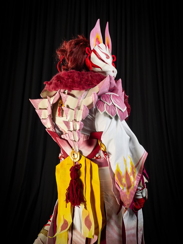 25_desucon2026_hallcosplay_emmijokilahti_05