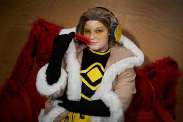 Desucon Frostbite (2023) » Kisaajakuvat » ECG - yksilö » My Hero Academia - Hawks (Rosecos)