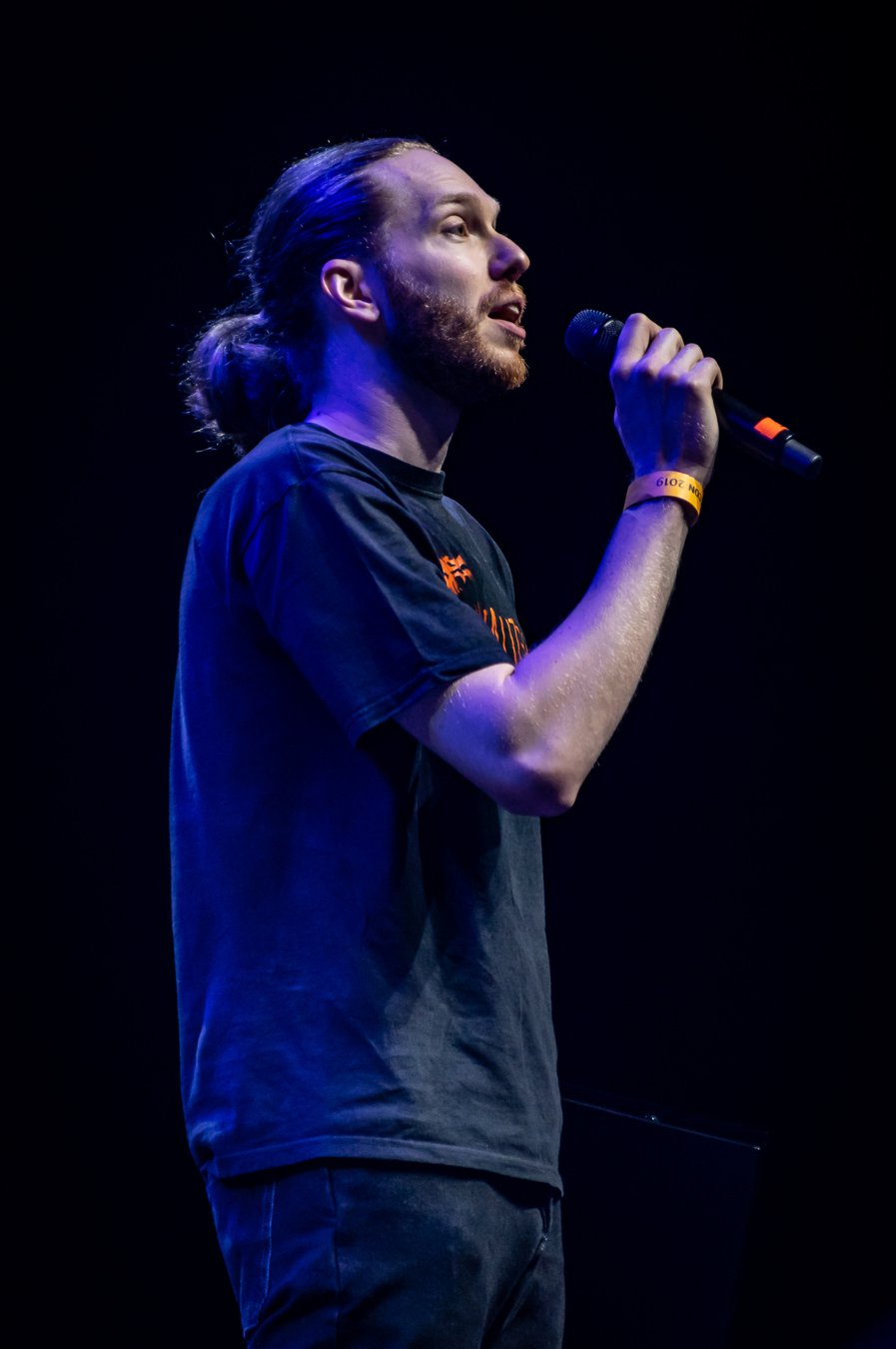 190726163404