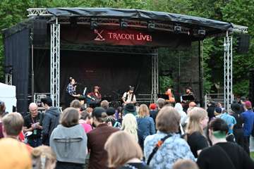 Tracon (2025) » Kuvia Ohjelmanumeroista » Avajaiset » Avajaiset