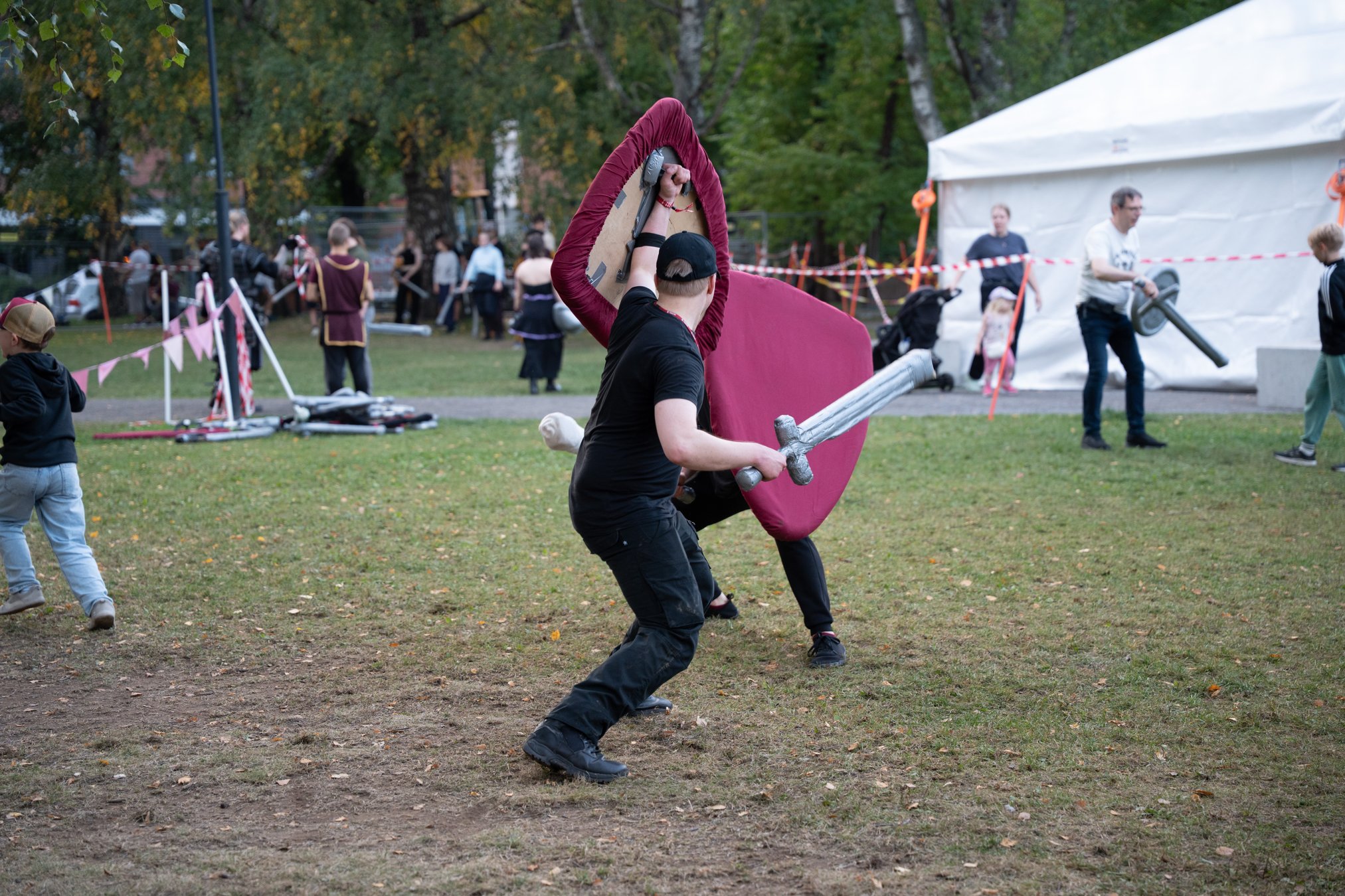 TRACON 2025 - YLEISKUVAT LAUANTAI -13